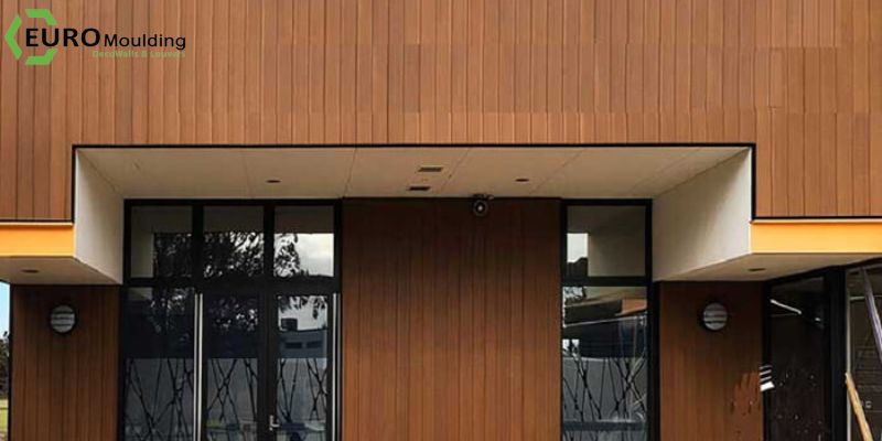 Chất liệu gỗ nhựa nhân tạo sẽ đảm bảo cấu trúc đồng nhất cho tấm ốp tường